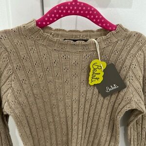 Belati sweater top
